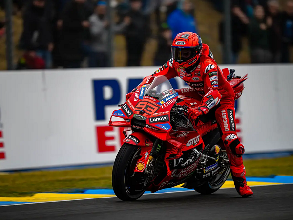 Sylvain Guintoli puji ketenangan diri Marc Marquez di GP Prancis.