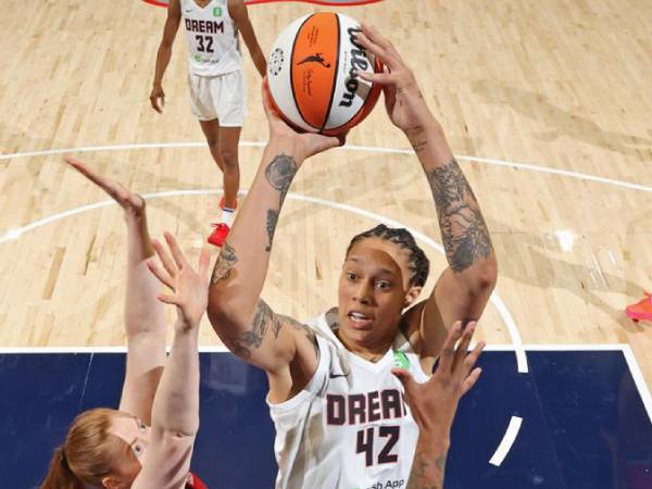 Brittney Griner memuji kepercayaan diri yang baru ditemukannya berkat pelatih kepala Dream, Karl Smesko. (Foto: AP)