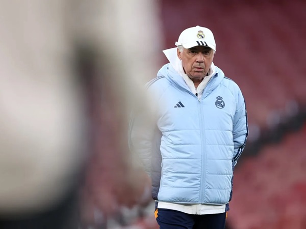 Carlo Ancelotti Tegaskan Real Madrid Belum Menyerah di La Liga