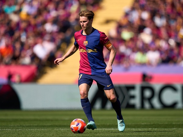 Frenkie de Jong Tertarik Memperpanjang Kontrak di Barcelona