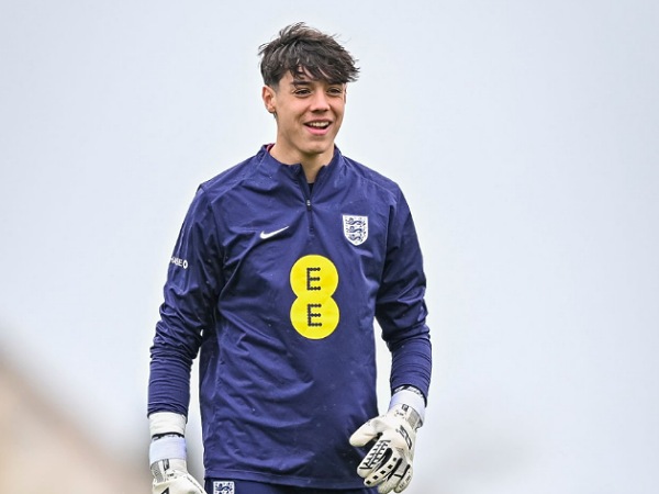 Arsenal membidik kiper muda Chelsea, Freddy Bernal