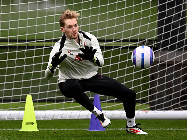 Demi Menit Bermain, Caoimhin Kelleher Didesak Tinggalkan Liverpool