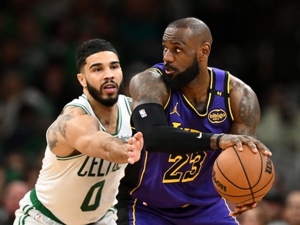 LeBron James Turut Doakan Jayson Tatum Cepat Sembuh