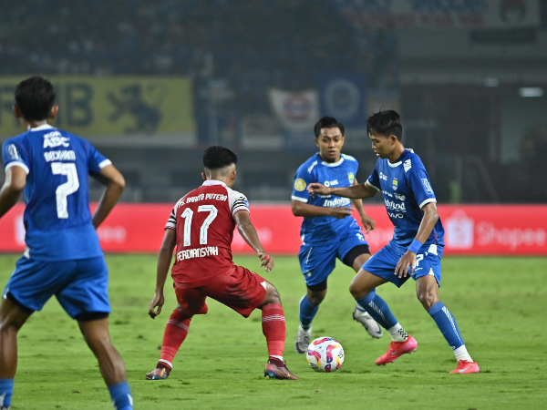 Persib bertamu ke markas Persita tanpa empat pemain pilar