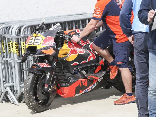 Brad Binder Minta Maaf Usai Terjatuh di MotoGP Prancis