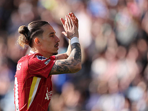 Dilirik Leeds, Peluang Kostas Tsimikas Tinggalkan Liverpool Makin Terbuka