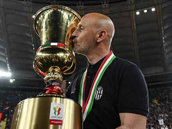Juara Coppa Italia, CEO Bologna Pastikan Vincenzo Italiano Bertahan