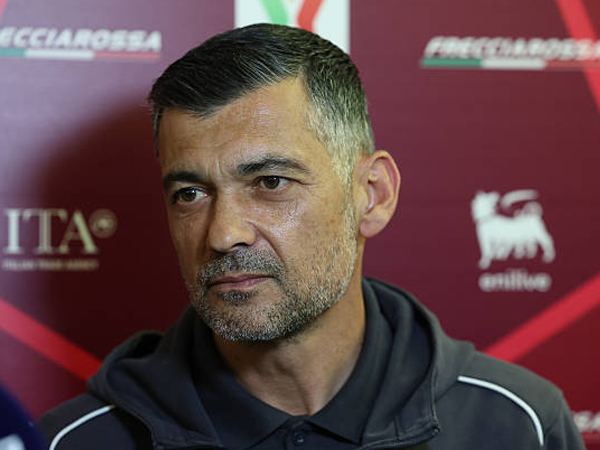 AC Milan Masih Bingung Tentukan Pengganti Sergio Conceicao