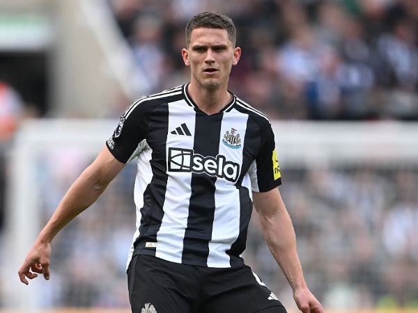 Bek Newcastle United, Sven Botman