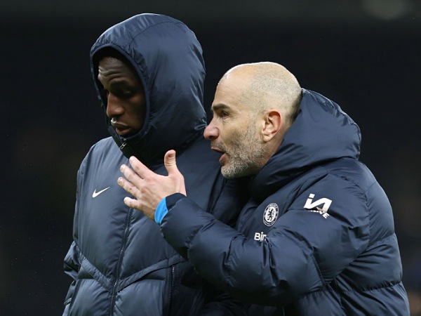 Nicolas Jackson dan pelatih Chelsea, Enzo Maresca