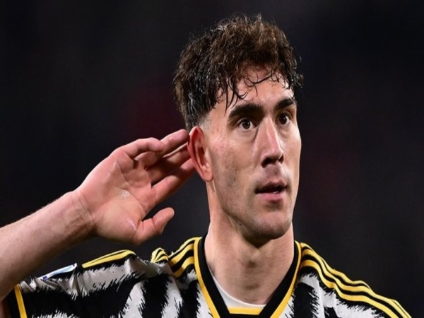 Masuk dalam daftar jual Juventus di bursa transfer musim panas tahun ini, Dusan Vlahovic diminati jasanya oleh Atletico Madrid / via Getty Images
