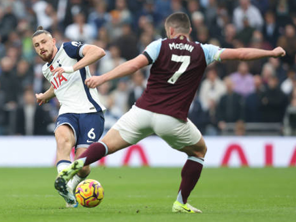Melirik Catatan Tim Tamu Jelang Aston Villa vs Tottenham di Premier League