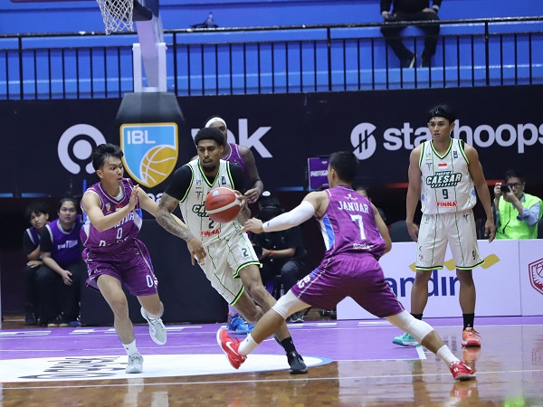 Pacific Caesar Surabaya raih kemenangan di markas Hangtuah Jakarta.