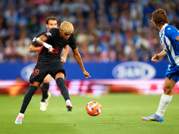 Pedri Puji Lamine Yamal Usai Mengalahkan Espanyol