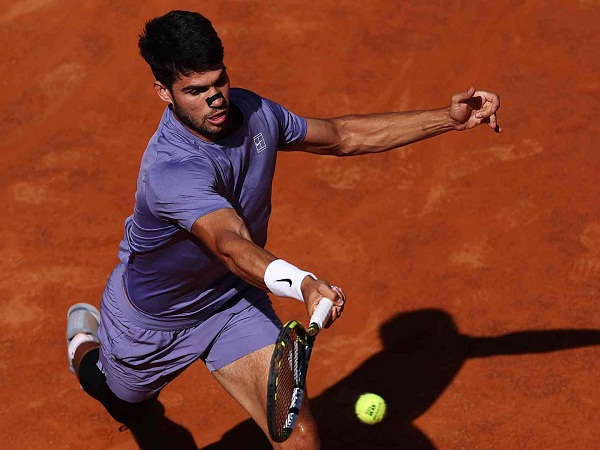 Buyarkan Mimpi Lorenzo Musetti, Carlos Alcaraz Segel Tiket Final Di Roma