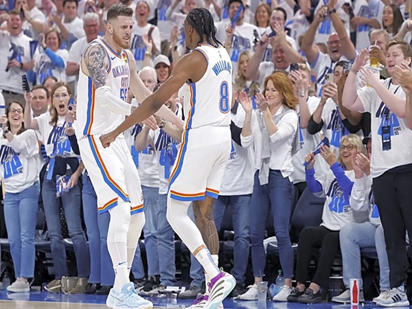 Dwayne Wade Berikan Thunder Saran Jelang Game 7