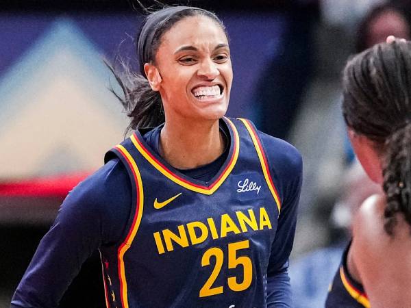 DeWanna Bonner mengincar gelar juara ketiganya setelah pindah ke Indiana Fever pada 2025. (Foto: AP)