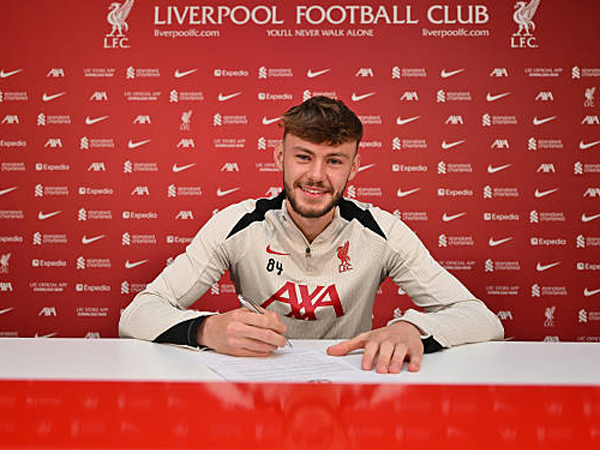 Liverpool Pastikan Masa Depan Conor Bradley Sebagai Bek Kanan Utama