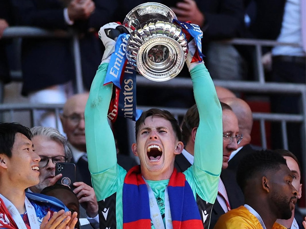 Dean Henderson.