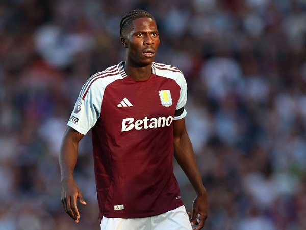 Gelandang Aston Villa, Amadou Onana