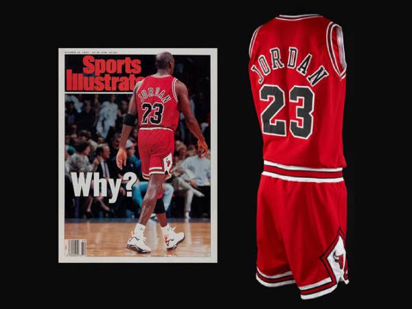 Jersey Michael Jordan ini dikenakan selama 17 pertandingan pada musim 1992-93 dan juga tampil di sampul majalah Sports Illustrated pada Oktober 1993. (Foto: Heritage Auctions)