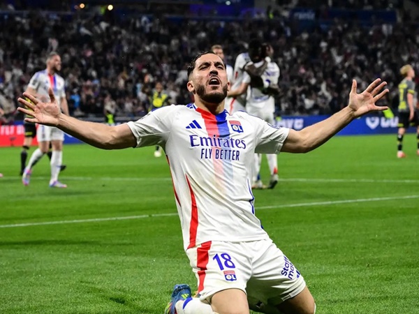 Winger incaran Tottenham