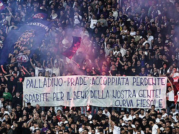 Protes Suporter Warnai Kemenangan Fiorentina Atas Bologna