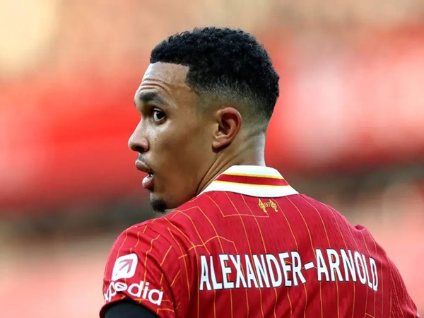 Real Madrid Akan Perkenalkan Trent Alexander-Arnold Pekan Depan