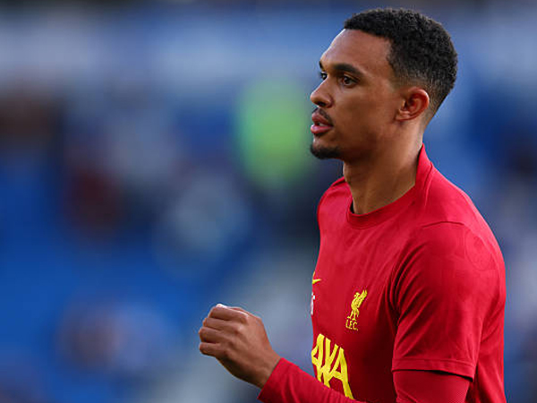 Arne Slot Kirim Pesan Jelas untuk Trent Alexander-Arnold