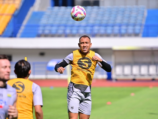 Bek Persib, Gustavo Franca