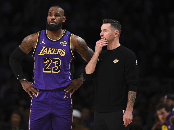 JJ Redick petik pelajaran berharga dari musim perdana jadi pelatih Lakers.