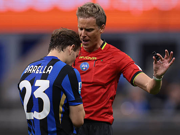 Ketegangan Barella dan Wasit Warnai Laga Inter Milan vs Lazio