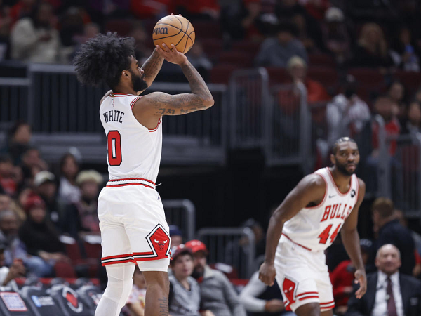 Billy Donovan salut lihat peningkatan performa Coby White.