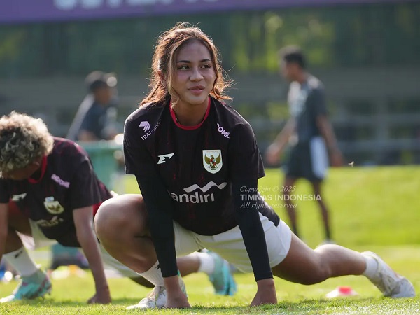 Kapten timnas putri Indonesia, Shafira Ika Putri