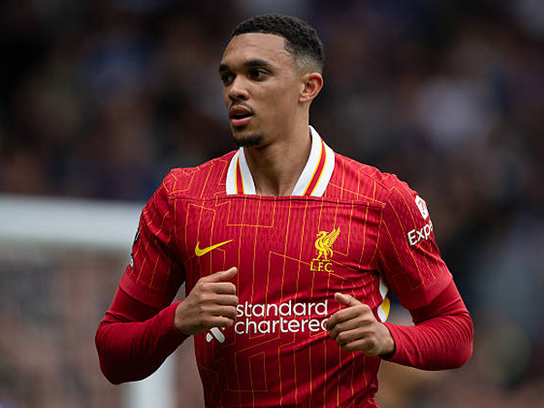 Trent Alexander-Arnold Gelar Acara Perpisahan di Tempat Latihan Liverpool