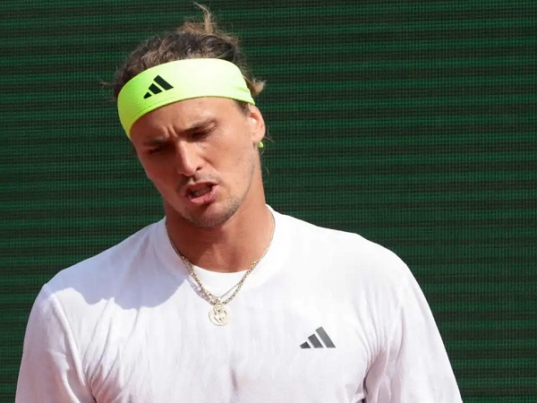 Alexander Zverev Akui Muntah Sebanyak 37 Kali Sebelum Khawatirkan Kekalahan Di Hamburg