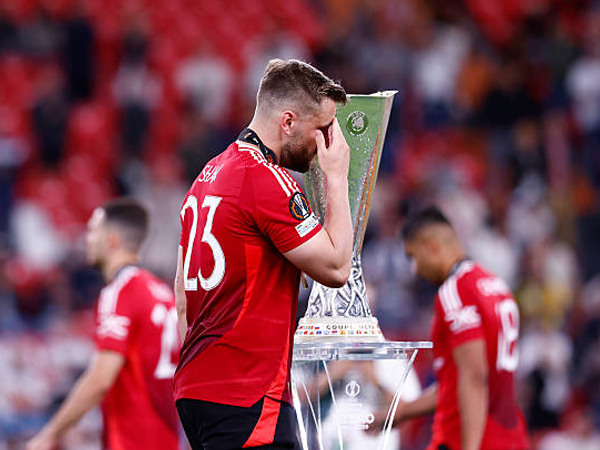 Kalah di Final, Luke Shaw Pertanyakan Kualitas Skuat Manchester United