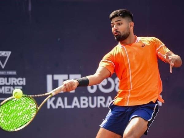 Zat terlarang ditemukan dalam sirup obat batuk yang dijual bebas yang diminum Yash Chaurasia pada saat itu. (Foto: Inside The Games)