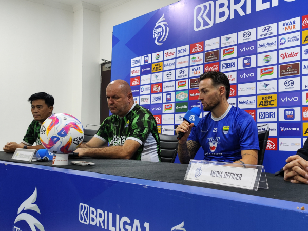 Kapten Persib, Marc Klok