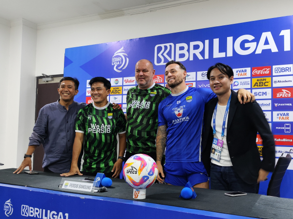 Bojan Hodak butuh kepastian regulasi untuk membangun ulang tim Persib