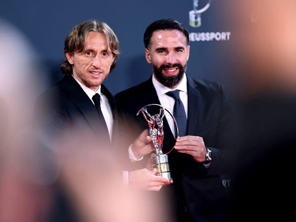 Dani Carvajal Sampaikan Salam Perpisahan untuk Luka Modric