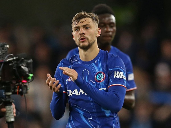 Gelandang Chelsea, Kiernan Dewsbury-Hall