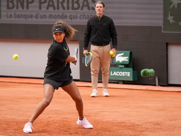 Jelang French Open, Naomi Osaka Bangun Momentum Dengan Kemajuan Di Clay-Court