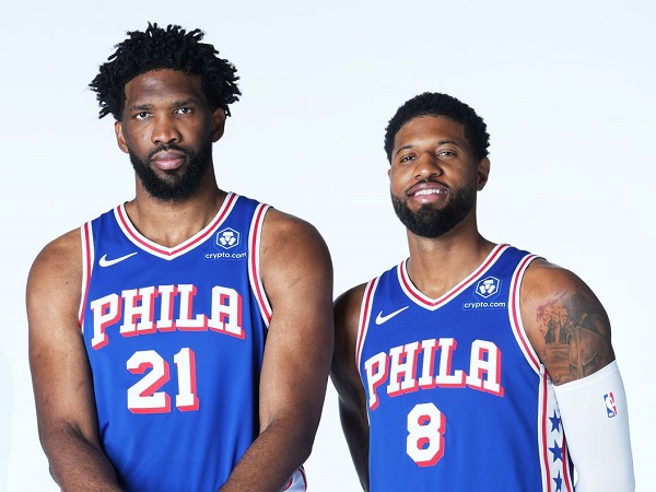 76ers belum berniat lepas Joel Embiid ataupun Paul George.
