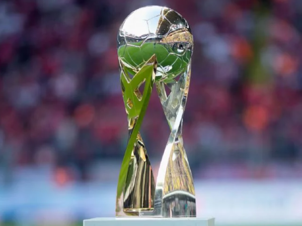 Piala Super Franz Beckenbauer