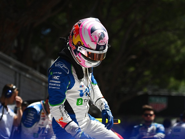 Liam Lawson harus segera raih lebih banyak poin.