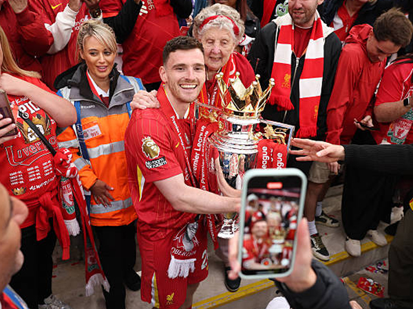 Andy Robertson Beri Sinyal Soal Masa Depannya di Liverpool