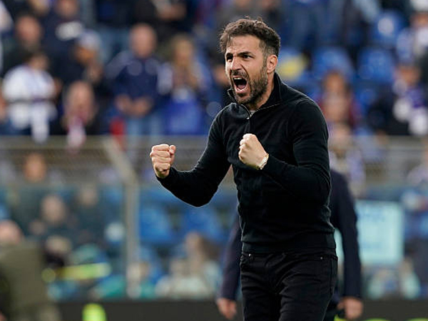 Cesc Fabregas Didekati AS Roma, Como Tawarkan Kontrak Baru