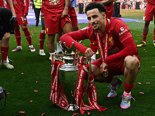 Demi Liverpool, Curtis Jones Tak Mau Merajuk Meski Minim Menit Bermain