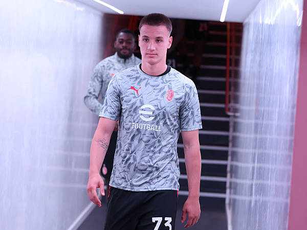 Direktur Baru AC Milan Bergerak Cepat Bahas Transfer dengan AS Roma